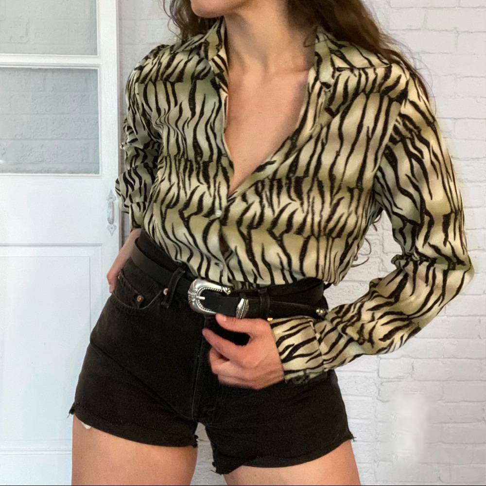 Vintage Green Black Tiger Stripe Button Up Top